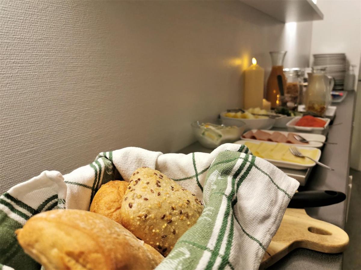 Lidköping Broholm Bed&Breakfast מראה חיצוני תמונה