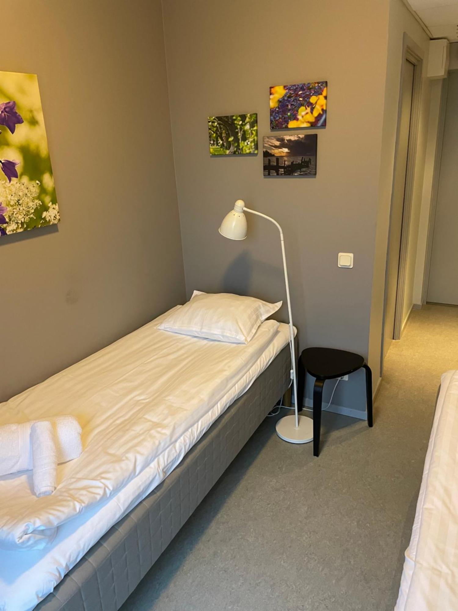 Lidköping Broholm Bed&Breakfast חדר תמונה
