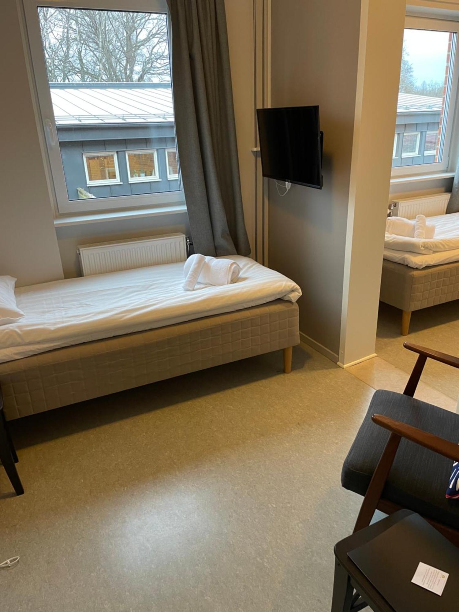 Lidköping Broholm Bed&Breakfast חדר תמונה